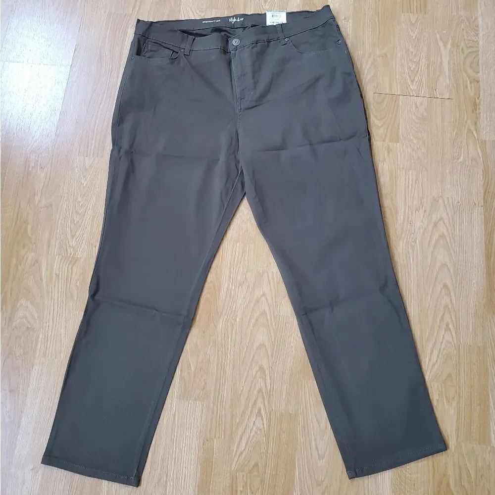 Style & Co Plus Size Mid-Rise Straight Jeans Sz 20W = 38x30